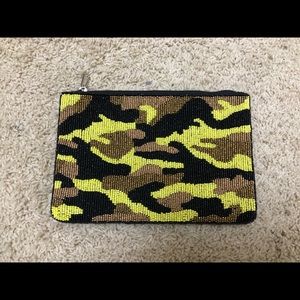 Beaded clutch/zipper bag